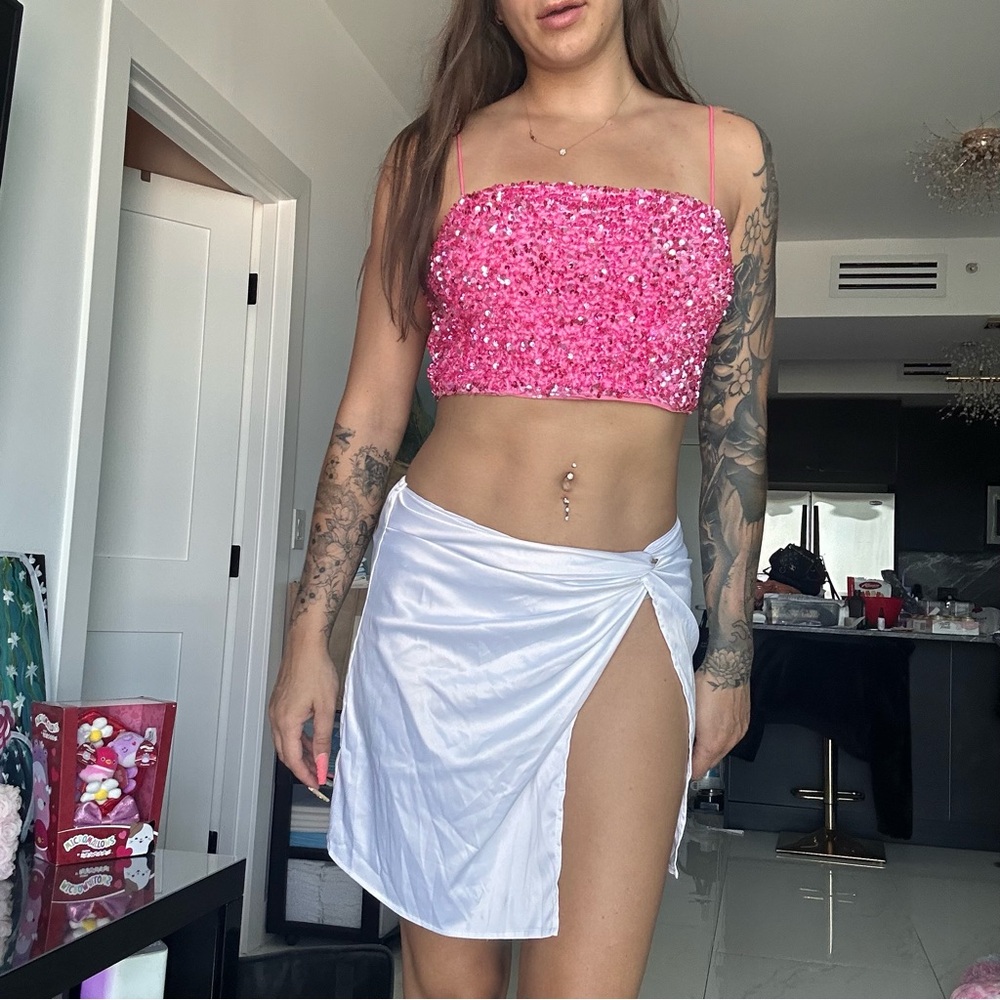 I’m Elegant White Skirt